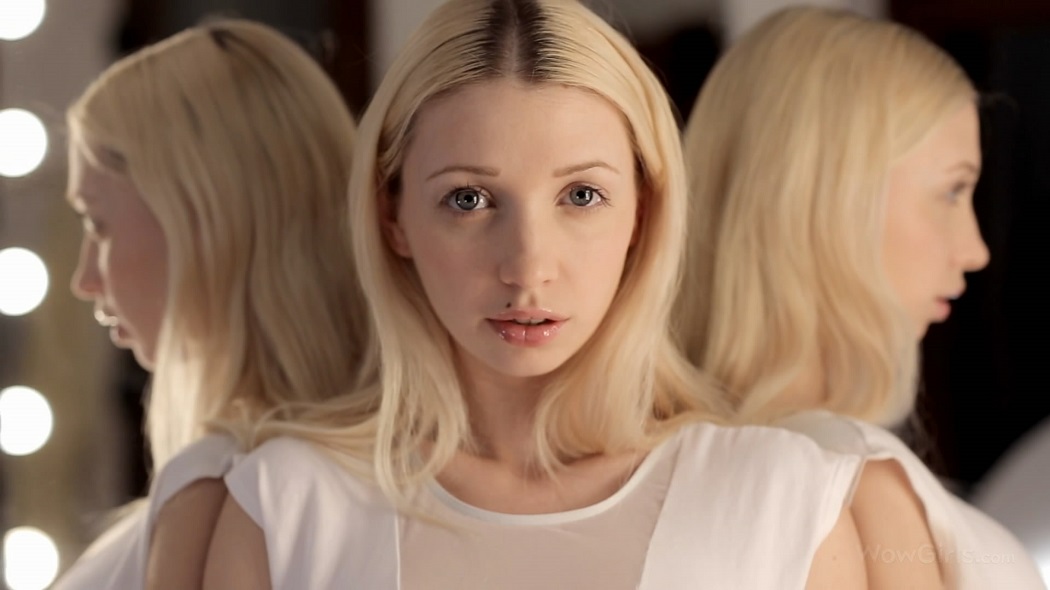 Nancey - Naughty Starlet