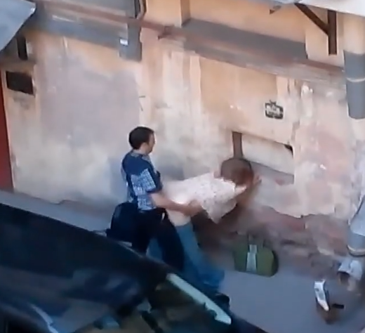 Жесть в Питерском дворе