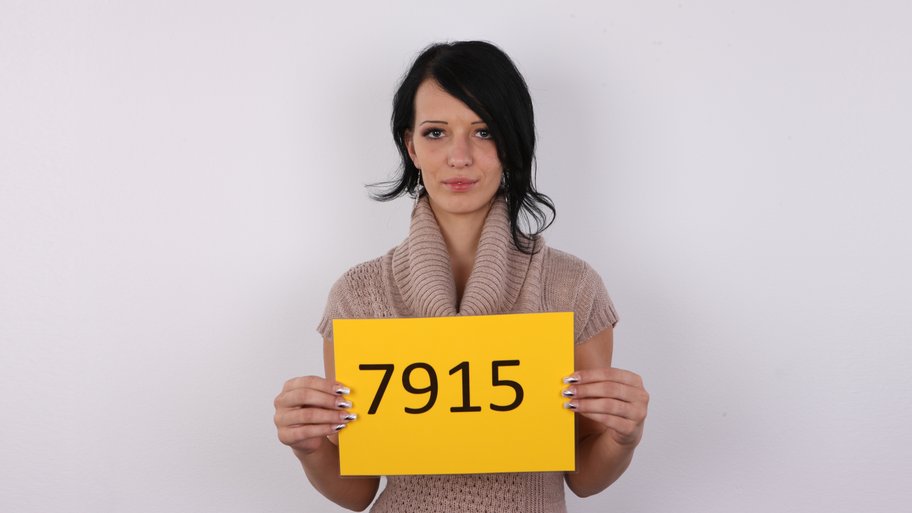 Lucie - 7915